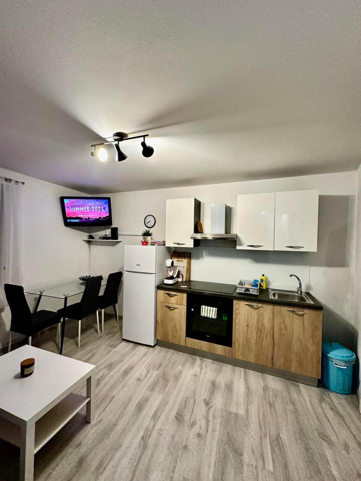 Apartma Jugo Apartment